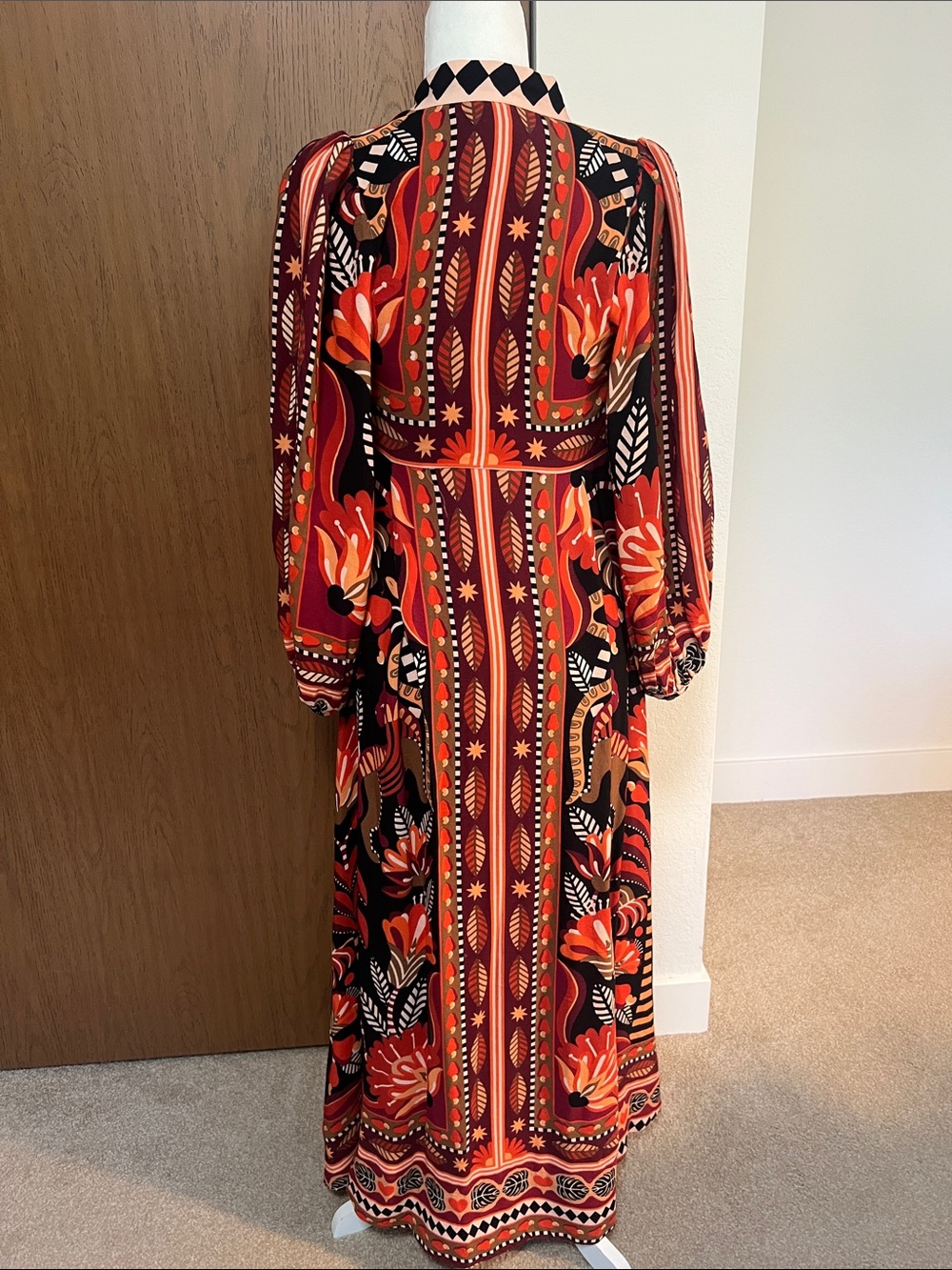 FARM Rio Nature Beauty Maxi Dress with Red & Orange Floral Print - Picture 4 of 8